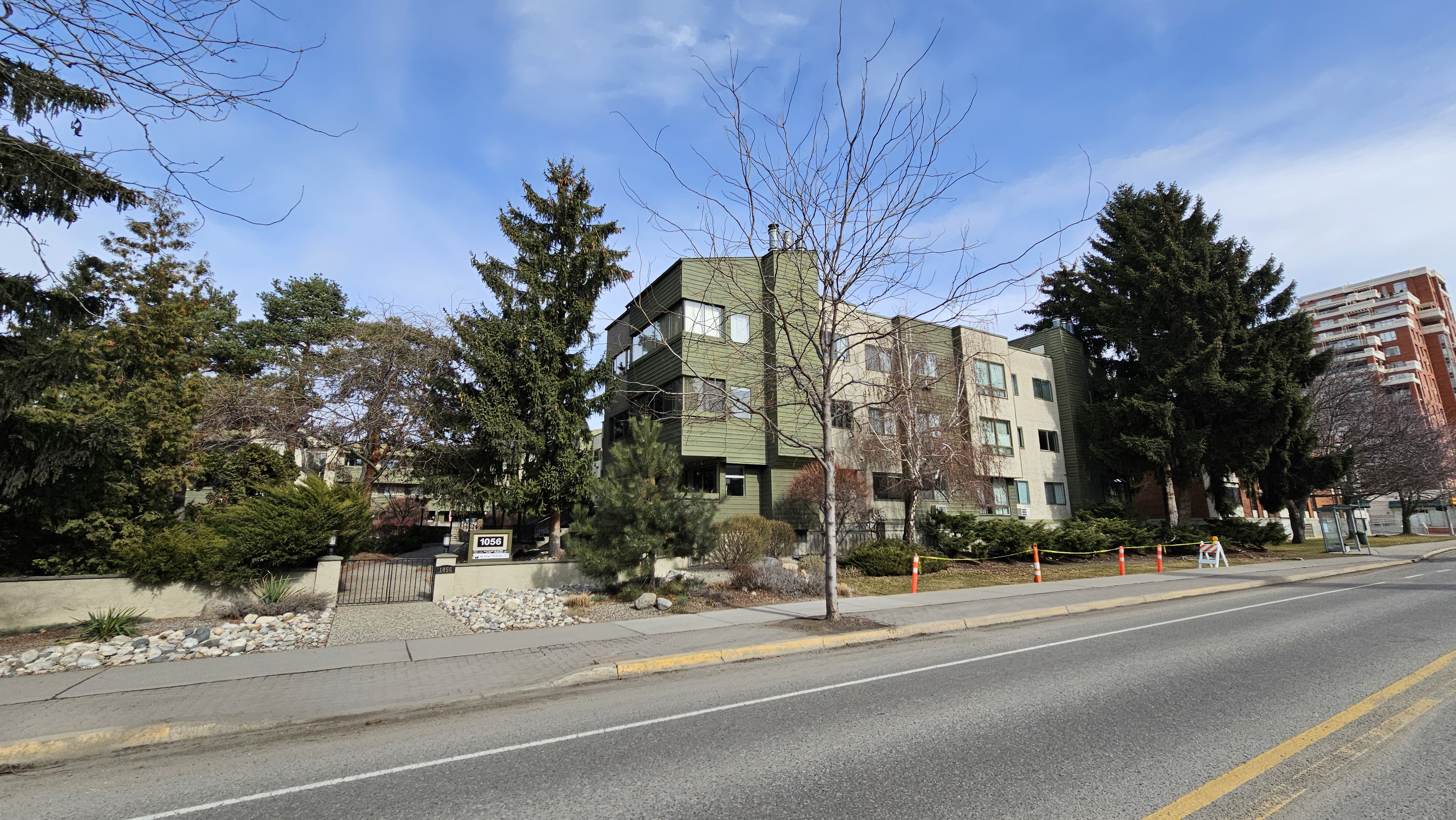 Resale pricing trends for 1056 BERNARD, Kelowna, BC