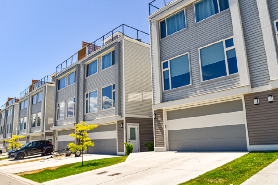 Resale pricing trends for ELK RIDGE, West Kelowna, BC
