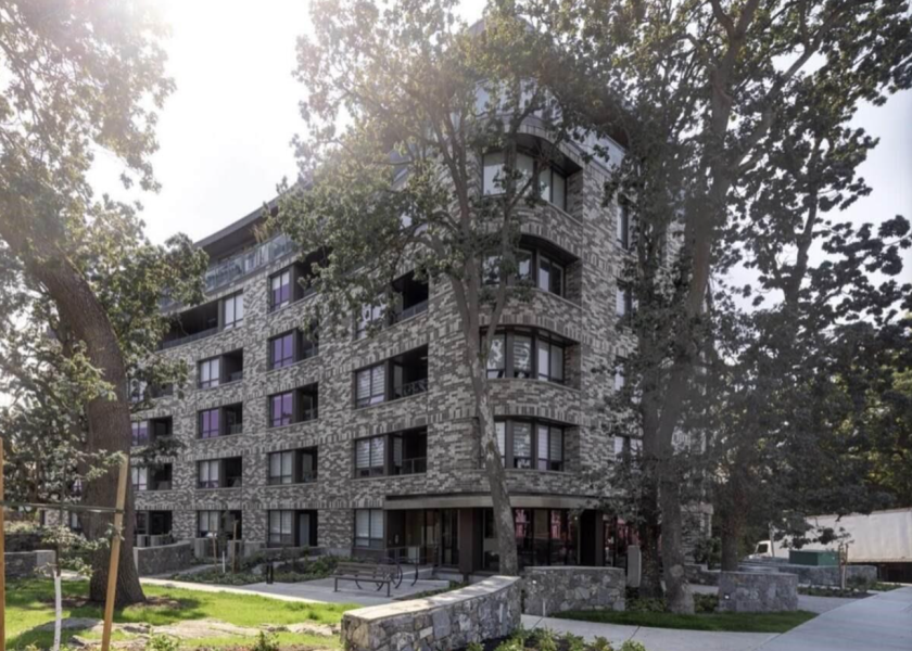 Resale pricing trends for BELLEWOOD PARK, Victoria, BC