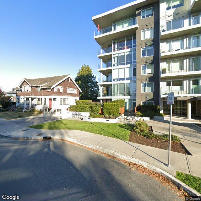 Resale pricing trends for 200 DOUGLAS ON THE PARK, Victoria, BC