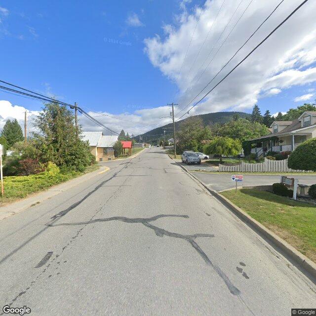 Resale pricing trends for HAWTHORN COURT, Creston, BC