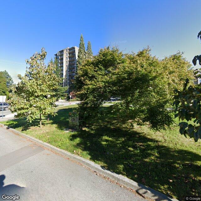 Resale pricing trends for 203 KEITH RD E, North Vancouver, BC
