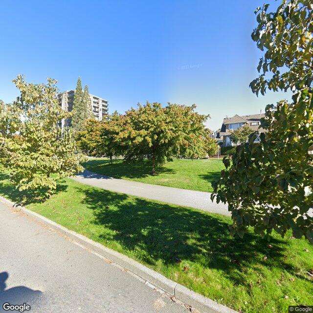 Resale pricing trends for 217 KEITH RD E, North Vancouver, BC